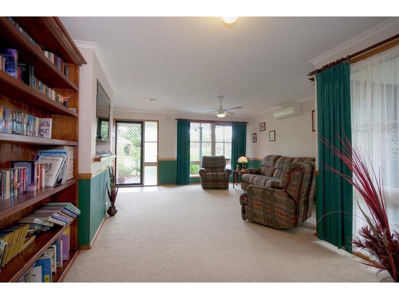3 Carnarvon Court, Sunbury VIC 3429