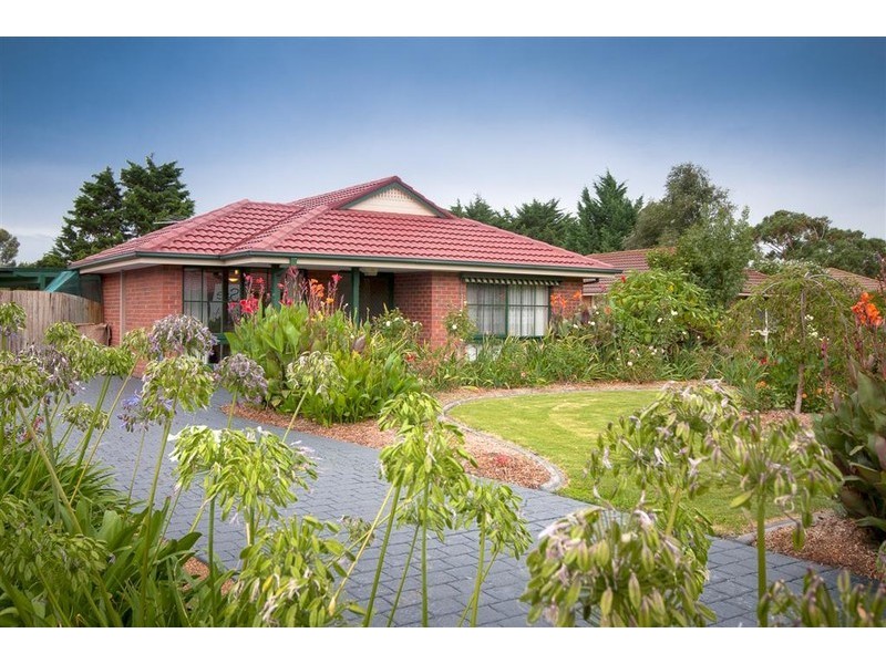 3 Carnarvon Court, Sunbury VIC 3429