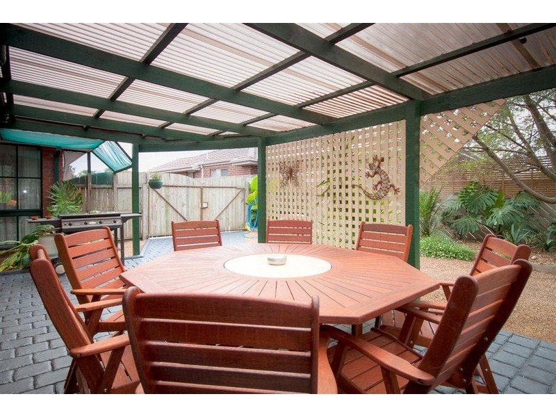 3 Carnarvon Court, Sunbury VIC 3429
