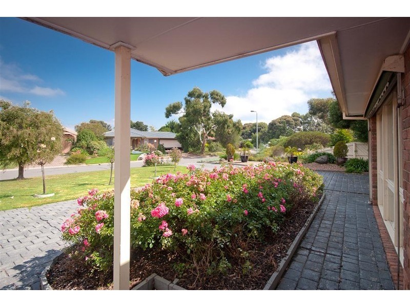 4 Penina Court, Sunbury VIC 3429