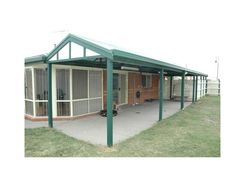 12 Chappell Court, Sunbury VIC 3429