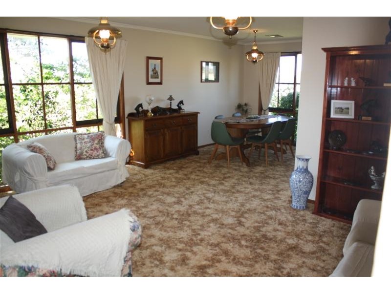 335 Settlement Rd*, Sunbury VIC 3429