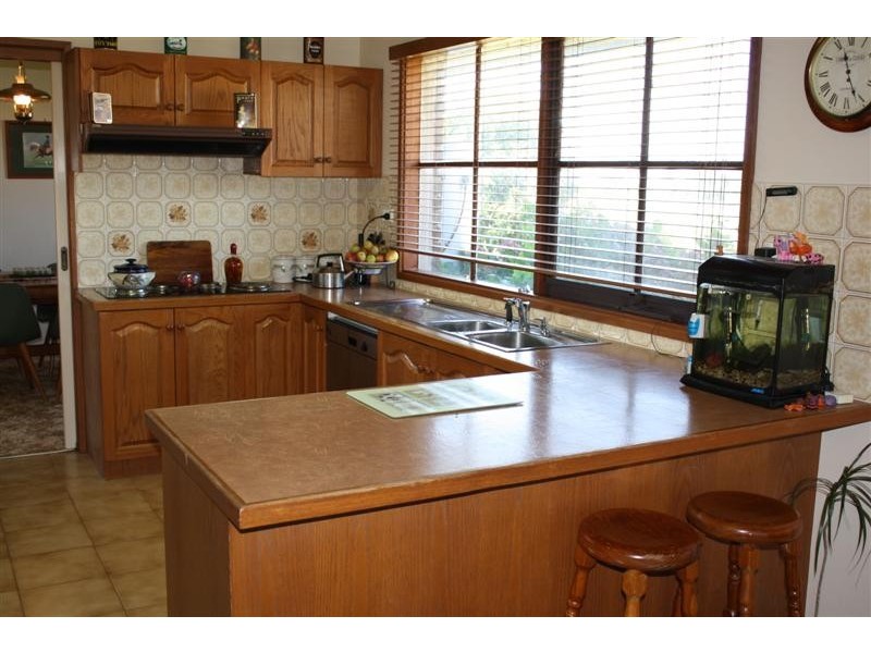 335 Settlement Rd, Sunbury VIC 3429