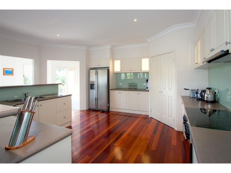 4 Treefern Drive, Sunbury VIC 3429