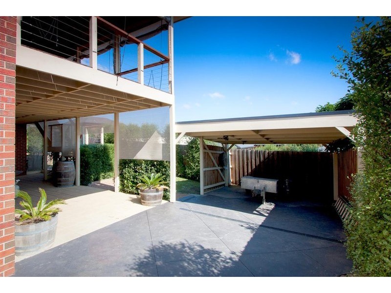 4 Treefern Drive, Sunbury VIC 3429