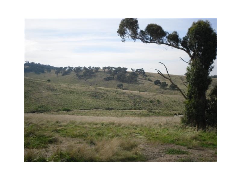 8 (Lot 2007) Grand Ridge Way, Sunbury VIC 3429