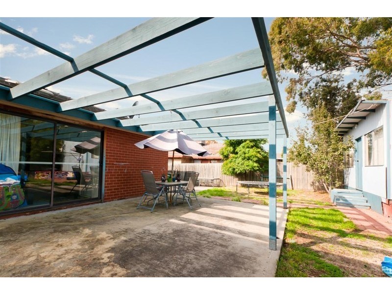 125 McKell Avenue, Sunbury VIC 3429