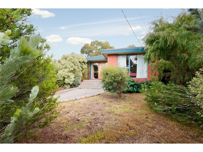 125 McKell Avenue, Sunbury VIC 3429