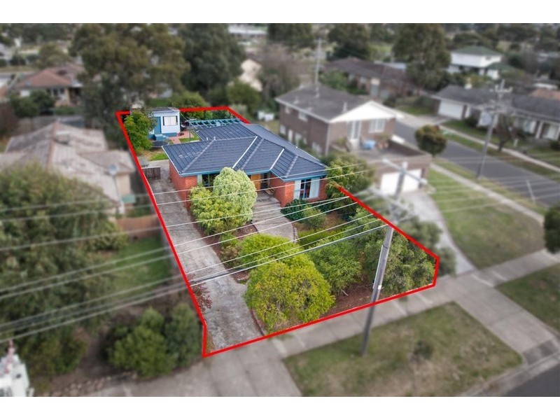 125 McKell Avenue, Sunbury VIC 3429