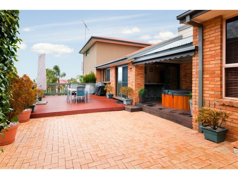 21 Dyson Drive, Sunbury VIC 3429
