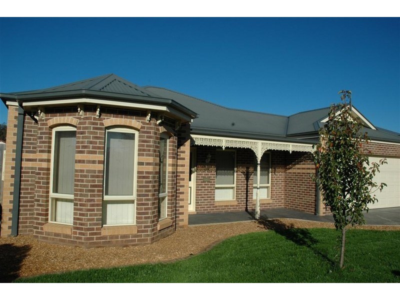 34 Sheild Street, Sunbury VIC 3429