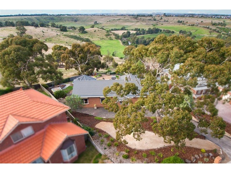 29 Yellow Gum Boulevard, Sunbury VIC 3429