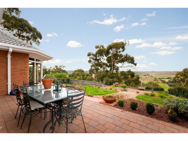 29 Yellow Gum Boulevard, Sunbury VIC 3429