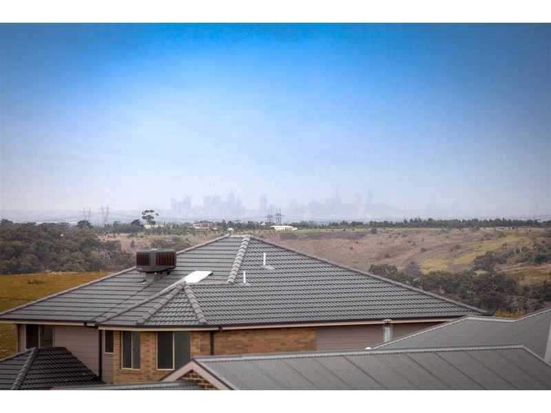 24 Towerbridge Rise, Sunbury VIC 3429
