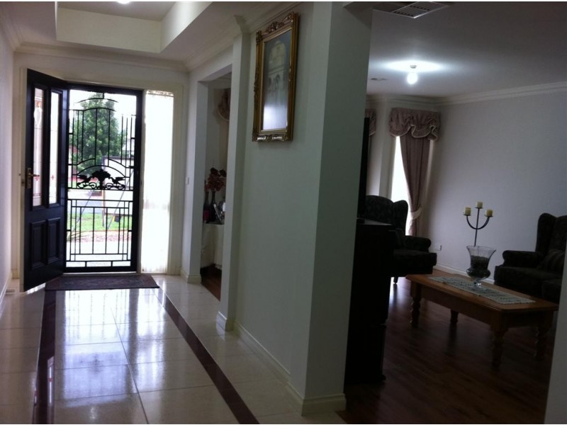 3 Frontignac Court, Sunbury VIC 3429