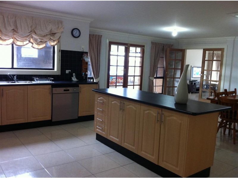 3 Frontignac Court, Sunbury VIC 3429