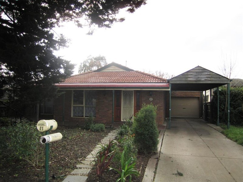 11 Macedon Street, Sunbury VIC 3429