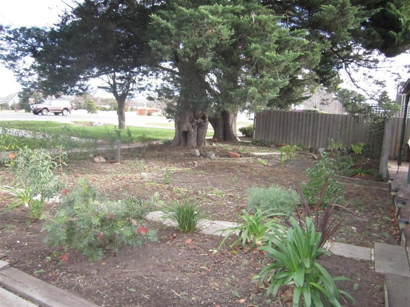 11 Macedon Street, Sunbury VIC 3429