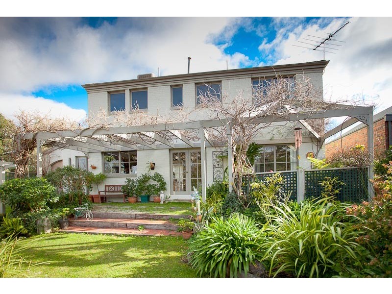 27 Powlett Street, Sunbury VIC 3429