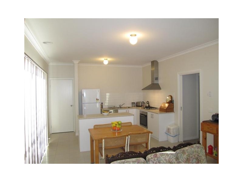 1/69 Anderson Road, Sunbury VIC 3429