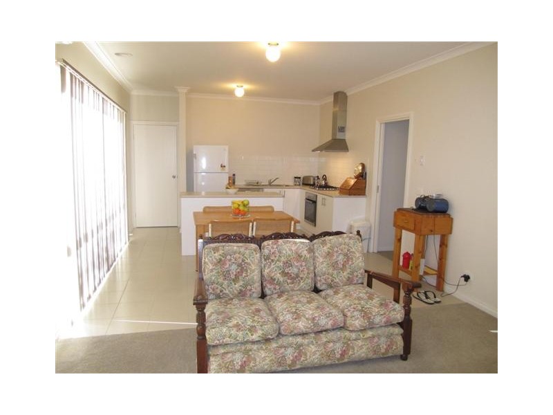 1/69 Anderson Road, Sunbury VIC 3429