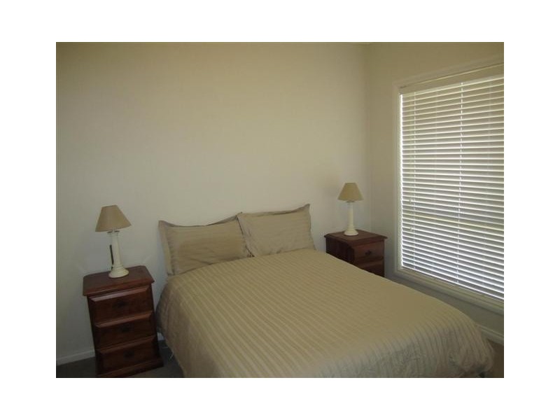 1/69 Anderson Road, Sunbury VIC 3429