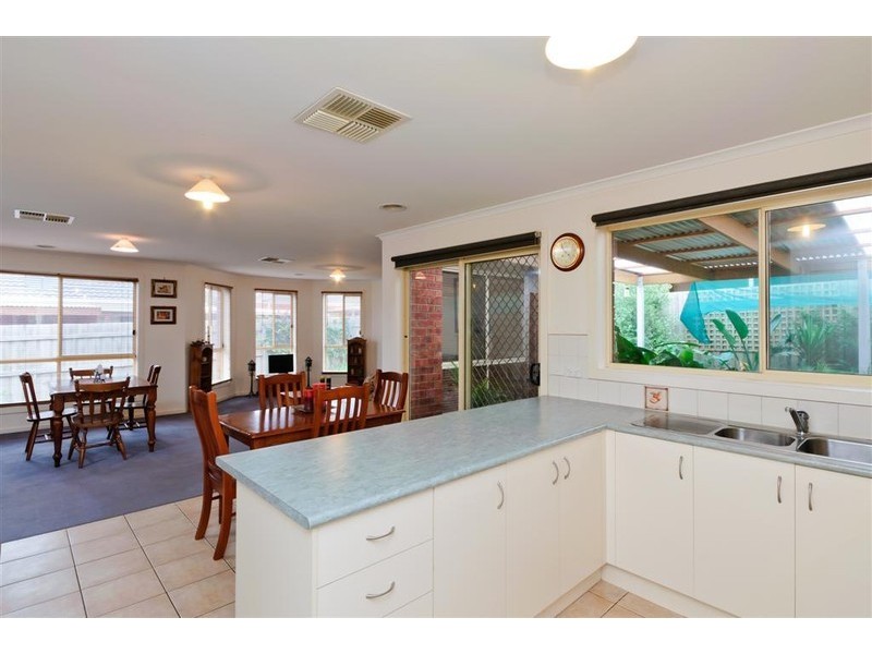 56 Cover Drive, Sunbury VIC 3429