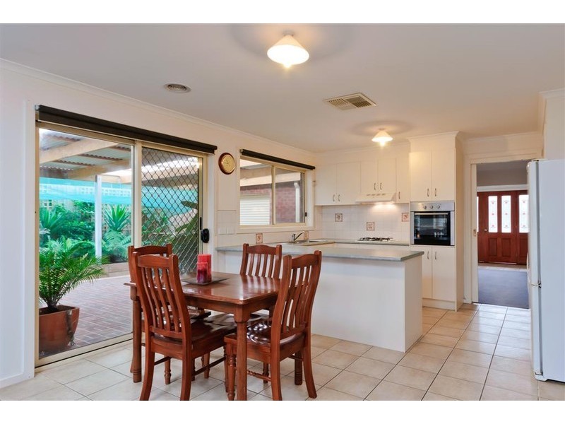 56 Cover Drive, Sunbury VIC 3429
