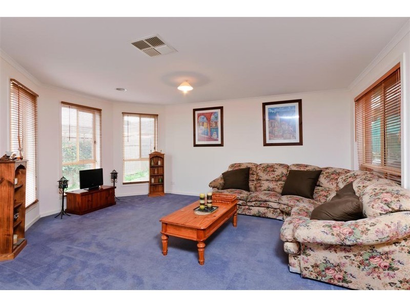 56 Cover Drive, Sunbury VIC 3429