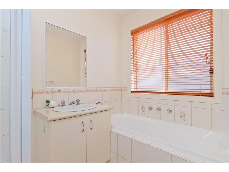 56 Cover Drive, Sunbury VIC 3429