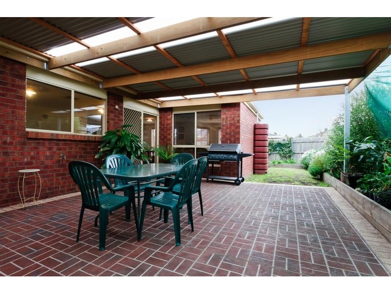 56 Cover Drive, Sunbury VIC 3429