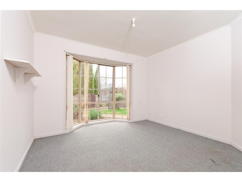 2/1 Buckmaster Street, Sunbury VIC 3429