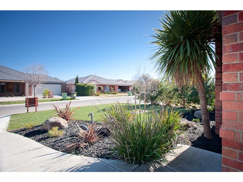4 Grout Court, Sunbury VIC 3429