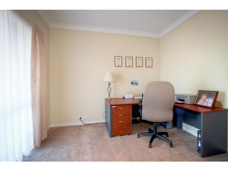 8 Cobblestone lane, Sunbury VIC 3429