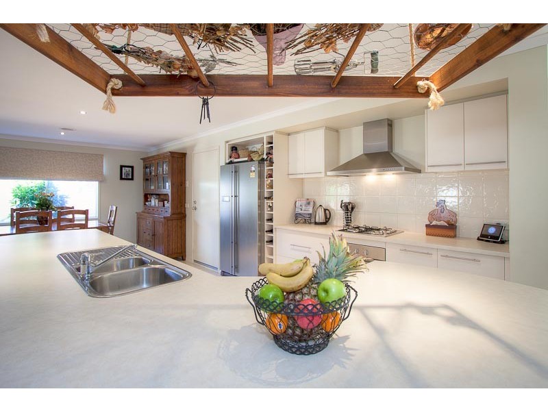 4 The Barb, Sunbury VIC 3429