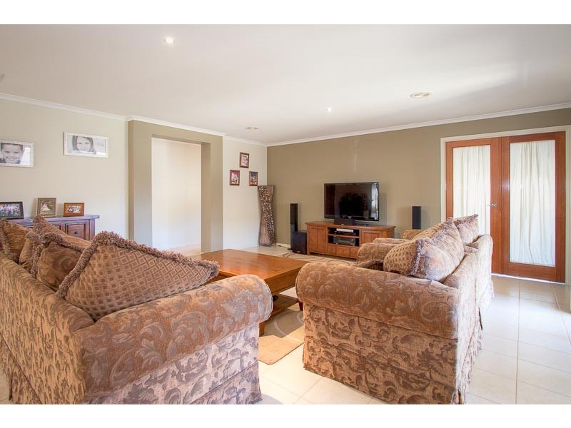 4 The Barb, Sunbury VIC 3429