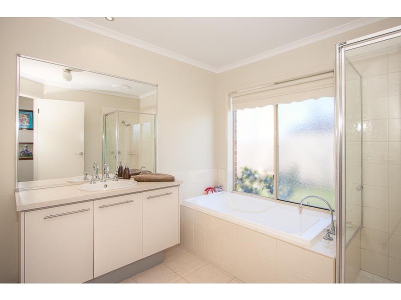 4 The Barb, Sunbury VIC 3429