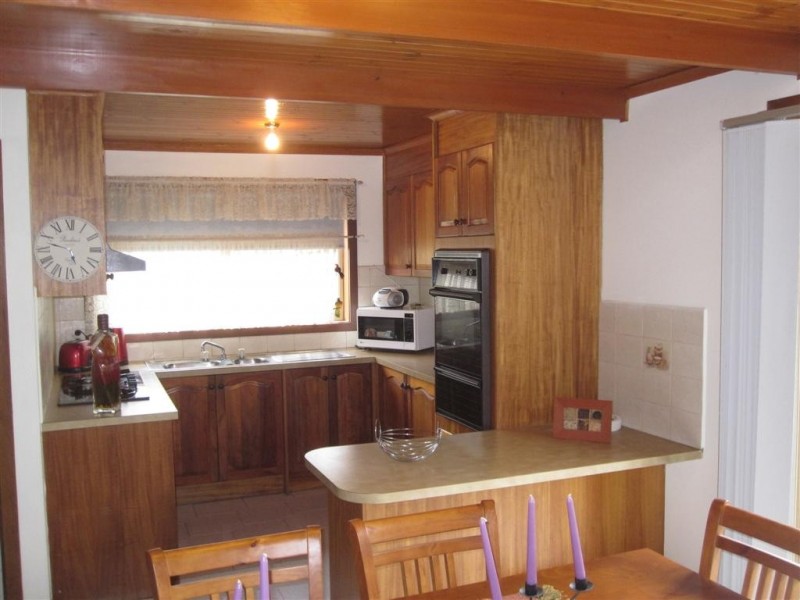 8/33-35 Barkly Street, Sunbury VIC 3429