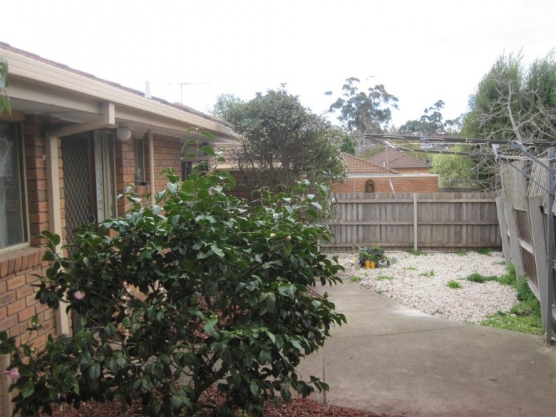 8/33-35 Barkly Street, Sunbury VIC 3429