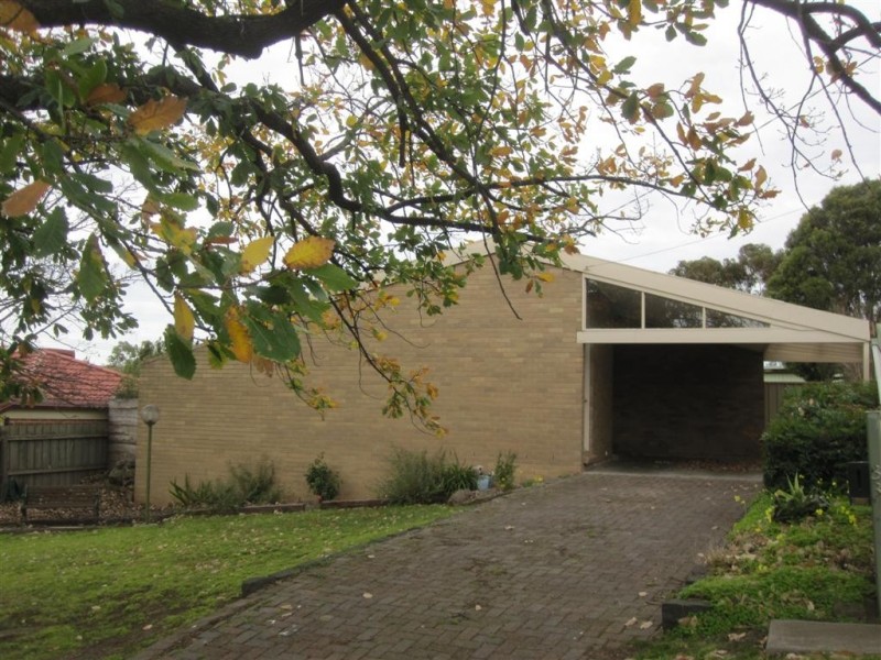 33 Vaughan Street, Sunbury VIC 3429