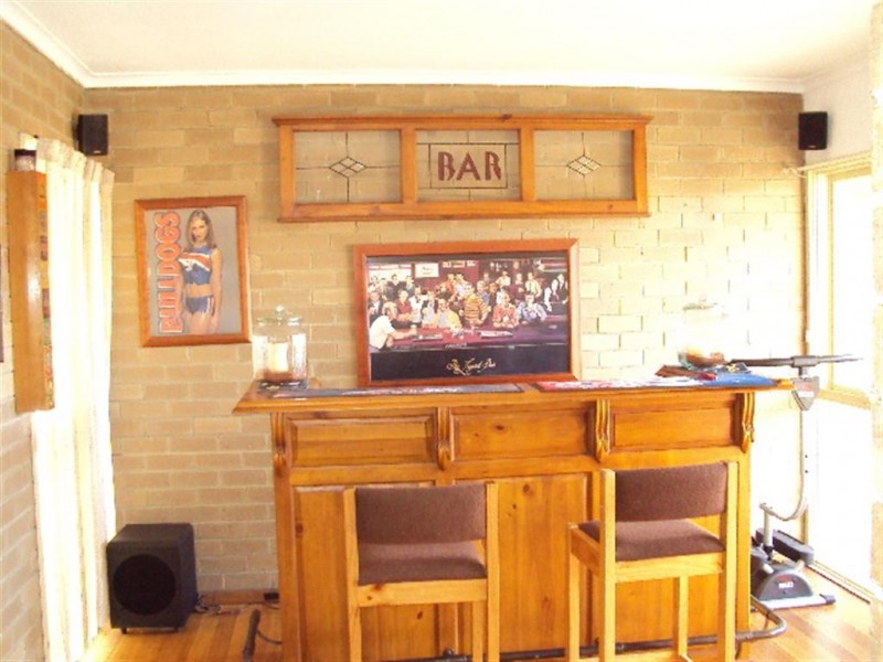 33 Vaughan Street, Sunbury VIC 3429