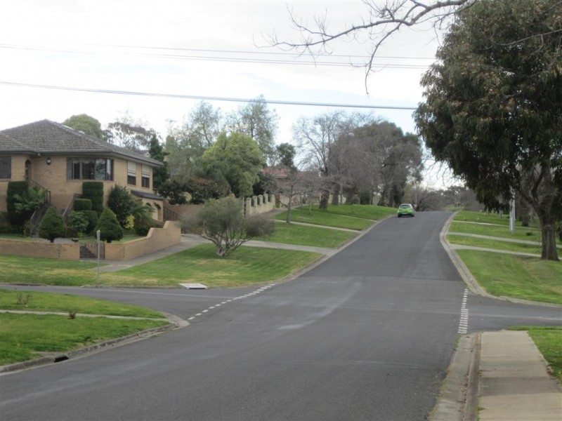 33 Vaughan Street, Sunbury VIC 3429