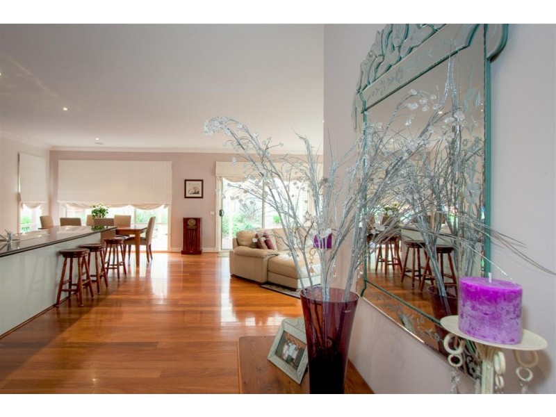 38 Fullwood Drive, Sunbury VIC 3429