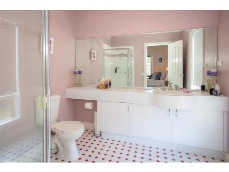 38 Fullwood Drive, Sunbury VIC 3429