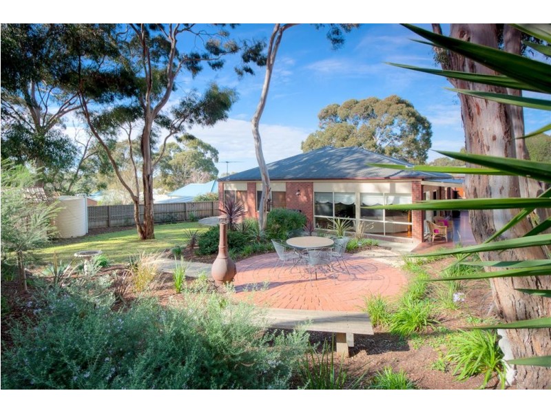 38 Fullwood Drive, Sunbury VIC 3429