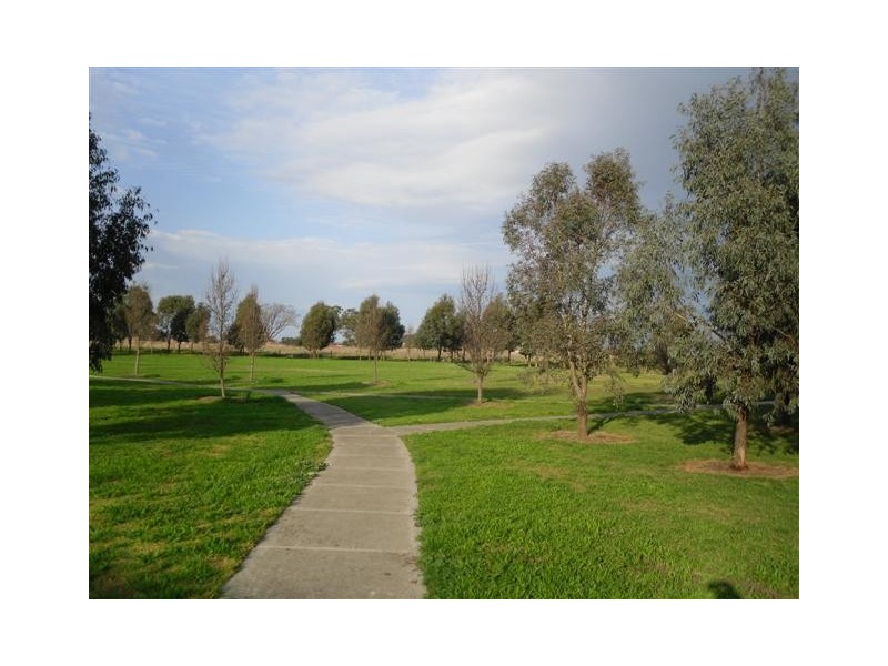 4 Whitty Lane, Sunbury VIC 3429