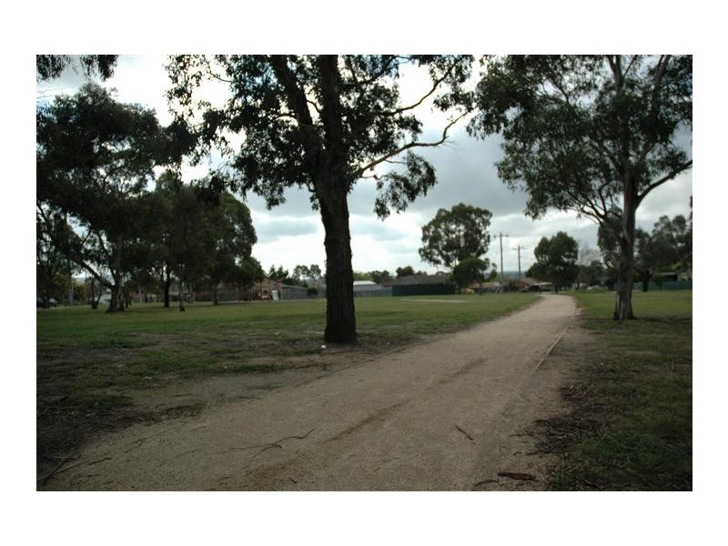 8 Wentworth Court, Sunbury VIC 3429