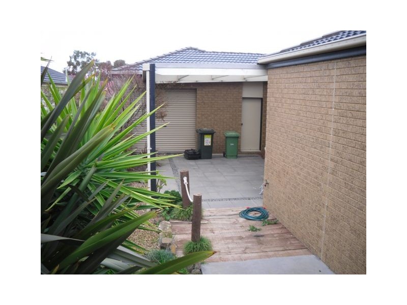 4 Doig Place, Sunbury VIC 3429