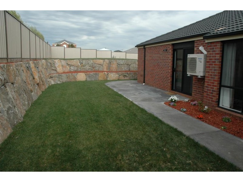 7 Ironbark Drive, Sunbury VIC 3429