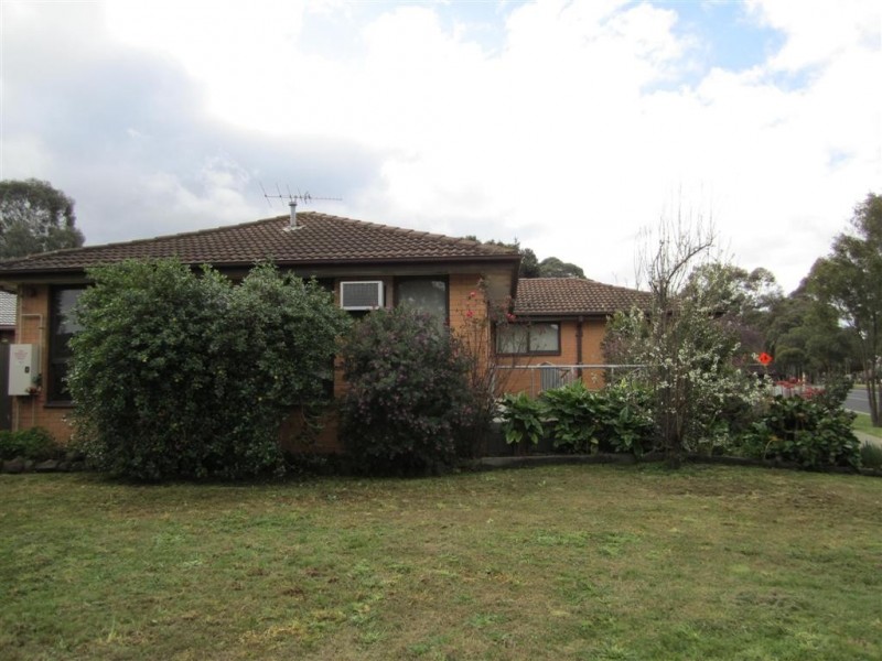 2 Buvelot Place, Sunbury VIC 3429
